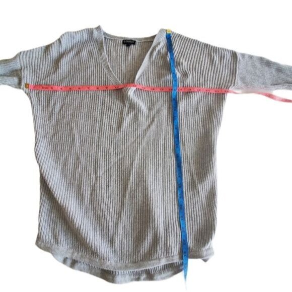EXPRESS Womens Sweater SZ XS Cotton Knit Gray V-Neck Oversize Pullover Boyriend - Picture 8 of 10